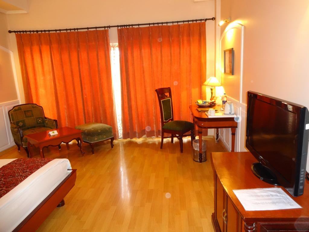Rāipur Hotel Babylon International מראה חיצוני תמונה