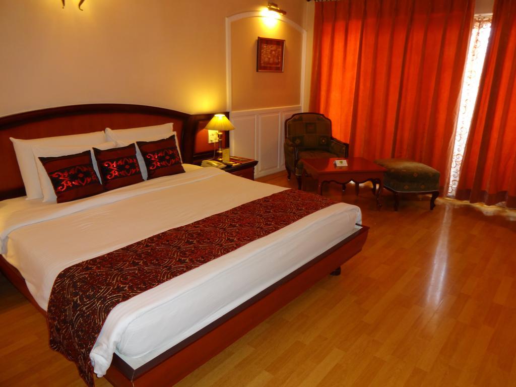 Rāipur Hotel Babylon International מראה חיצוני תמונה