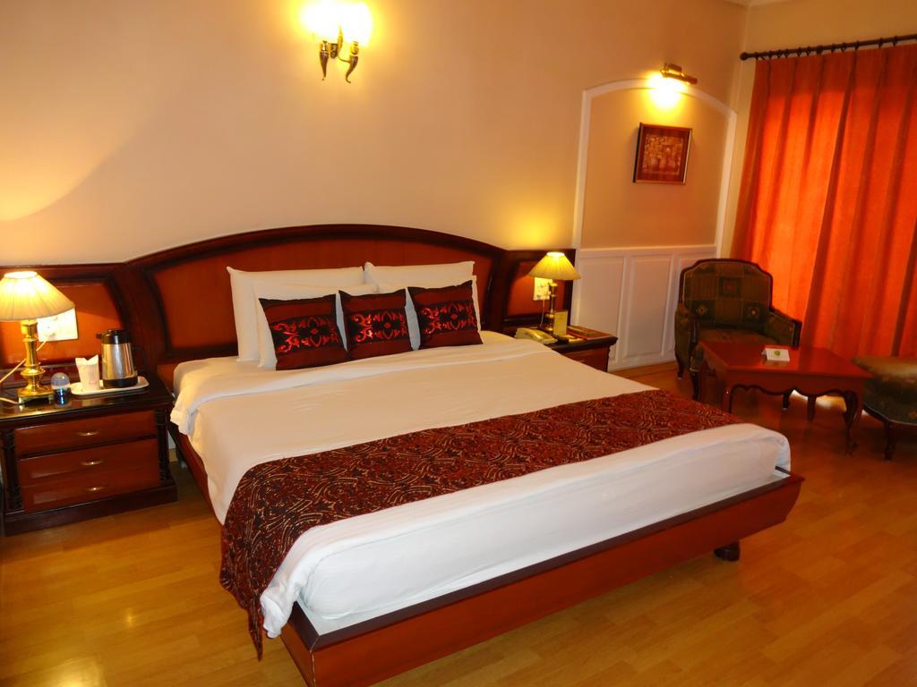 Rāipur Hotel Babylon International מראה חיצוני תמונה