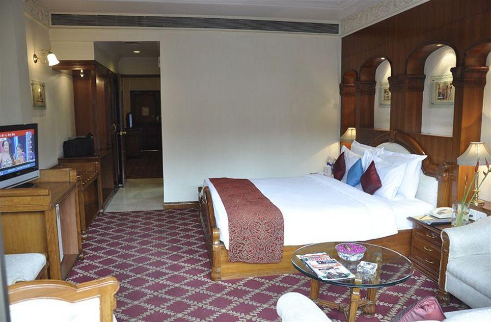 Rāipur Hotel Babylon International מראה חיצוני תמונה