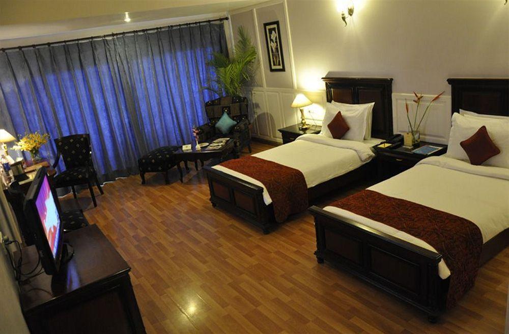 Rāipur Hotel Babylon International מראה חיצוני תמונה